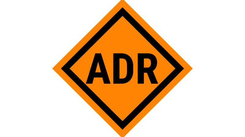 توزیع فرم های زرد ADR و پوستر اطلاع رسانی ADR