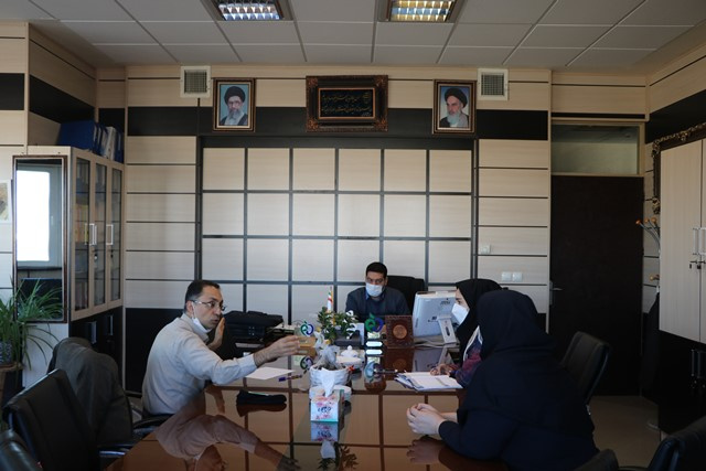 نشست معاون غذا و دارو با رئیس اداره بازآموزی آموزش مداوم استان مرکزی