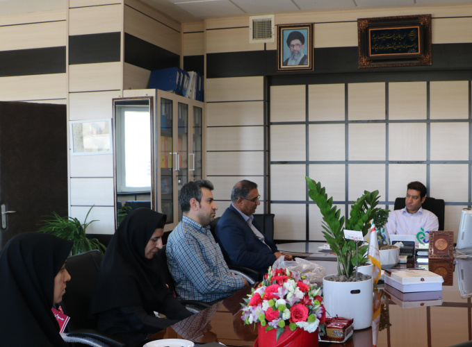 دیدار مدیر عامل جمعیت هلال احمر استان مرکزی با معاون غذا و دارو به مناسبت روز داروساز
