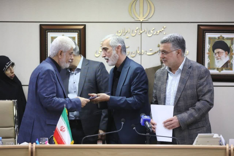 تقدیر کمیسیون بهداشت از رئیس سازمان غذا و دارو بهدلیل اقدامات اثربخش در دوران جنگ ۱۲ روزه
