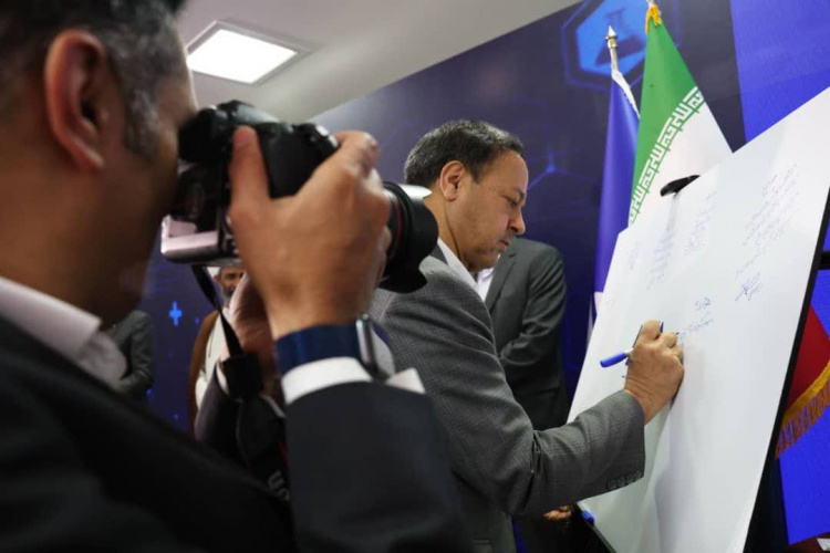 ارتقای کیفیت و صادرات؛ راهبرد توسعه صنعت سلامت