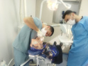 استقرار کلینیک سیار دندانپزشکی معاونت بهداشت استان در اردوی جهادی شهرستان خمین