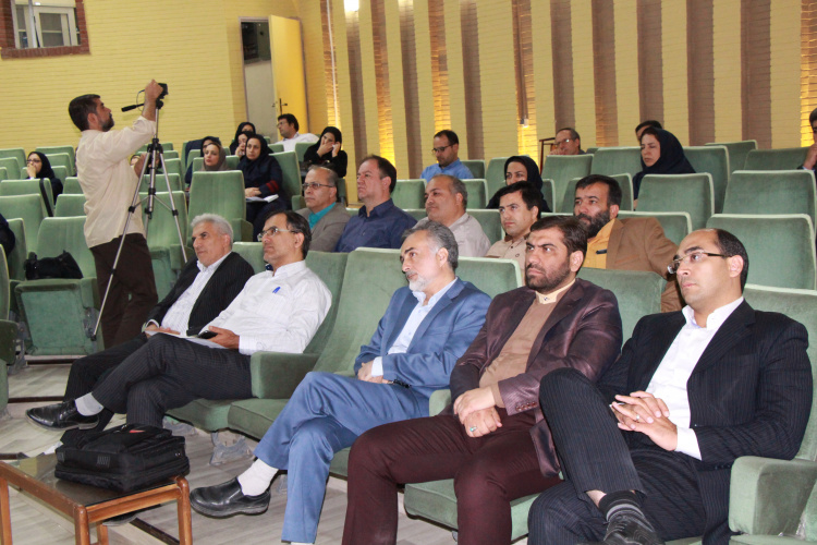 جلسه ارزیابی برنامه پدافند غیر عامل ، سالن جلسات مرکز بهداشت استان ، ۱۸ شهریور ماه
