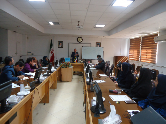 جلسه هماهنگی کارشناسان گروه گسترش شبکه ، سالن جلسات مرکز بهداشت استان، ۳۱ شهریور ماه