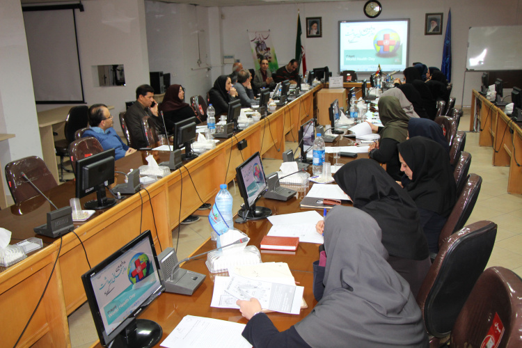 برگزاری کمیته آموزش با محوریت هفته سلامت ، سالن جلسات مرکز بهداشت استان مرکزی، ۱۸ فروردین ماه