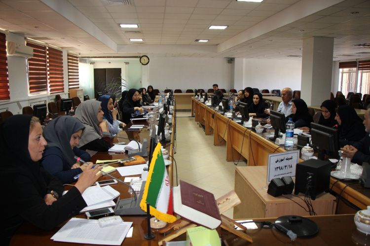 کمیته آموزش، سالن جلسات مرکز بهداشت استان مرکزی، ۱۸ خرداد ماه