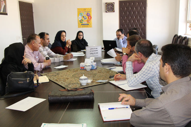 برگزاری جلسه کارشناسان بهداشت حرفه ای ، مرکز بهداشت استان مرکزی، ۲۴ تیر ماه