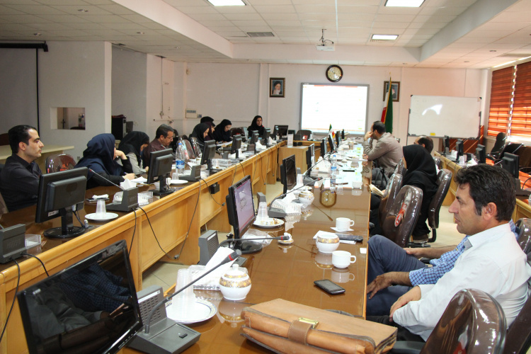 جلسه کارشناس مسوولان بیماری های غیرواگیر،سالن جلسات مرکز بهداشت استان مرکزی، ۴ شهریور ماه