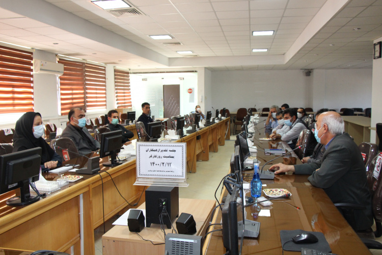 جلسه تقدیر  از همکاران بمناسبت روز کارگر، سالن جلسات مرکز بهداشت استان مرکزی، ۱۲ اردیبهشت ماه