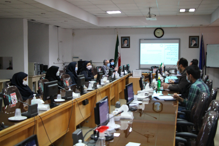 جلسه کارشناسان مسوول بیماری های غیرواگیر، سالن جلسات مرکز بهداشت استان مرکزی، ۶آذر ماه