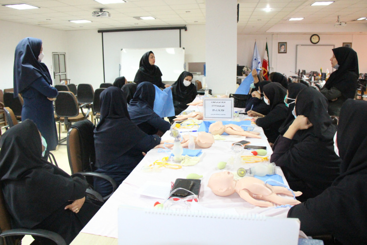 کارگاه آموزشی کمک به تنفس کودک(HBB)، سالن جلسات مرکز بهداشت استان مرکزی ، ۲۶ مهر ماه