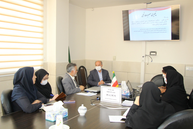 جلسه دهم کمیته بهداشت( ذیل قرارگاه جمعیت) در سالن جلسات مرکز بهداشت استان مرکزی