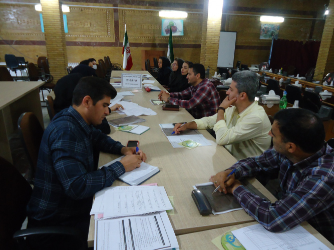 جلسه کارشناسان مسئول سلامت روان، سالن جلسات مرکز بهداشت استان مرکزی، ۱۲ تیر ماه