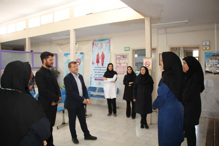 بازدید یک‌روزه معاون بهداشت دانشگاه علوم پزشکی از مرکز خدمات شهری و روستایی شماره یک&quot;هفت تیر&quot; شهرستان تفرش