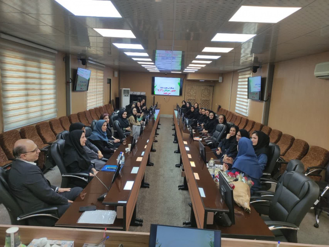 گرامیداشت روز ماما و تقدیر از ماماهای نمونه استان
