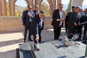 حضور استاندار مرکزی و مسئولان در محل یادمان شهدای گمنام دانشگاه علوم پزشکی اراک