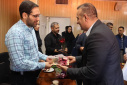 تجلیل رئیس دانشگاه علوم پزشکی اراک از اساتید بیمارستان امیرکبیر / راه‌اندازی نخستین مرکز دولتی جراحی «ویترکتومی» در استان مرکزی