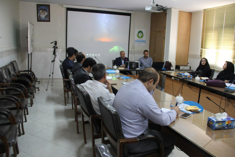برگزاری جلسه شورای روابط عمومی دانشگاه علوم پزشکی اراک در شازند