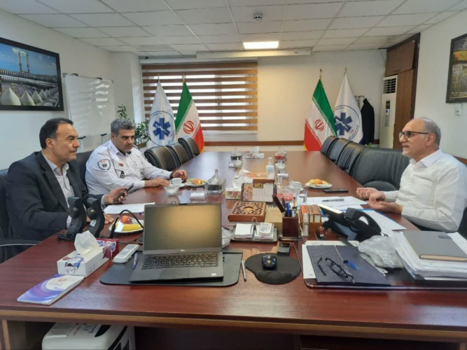 دیدار نماینده مردم اراک، کمیجان و خنداب در مجلس شورای اسلامی با رئیس سازمان اورژانس کشور