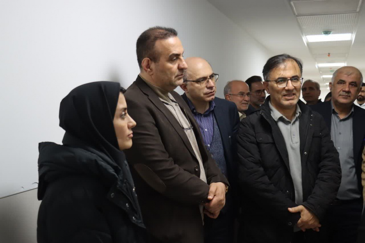 بررسی چالش‌ها و ارتقای خدمات درمانی در بازدید رئیس دانشگاه علوم پزشکی اراک از بیمارستان حضرت ولیعصر (عج)