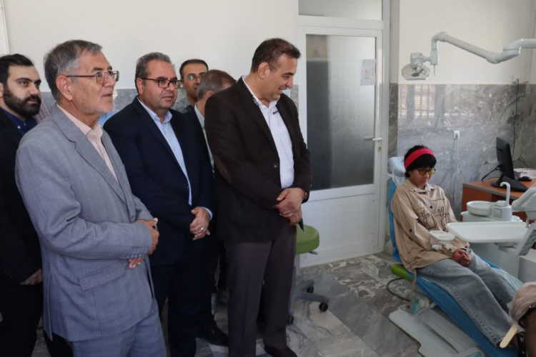 بازدید میدانی هیئت‌رئیسه دانشگاه علوم پزشکی اراک و نماینده مجلس از مراکز بهداشتی-درمانی محلات