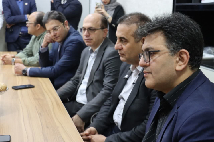 تأکید بر تقویت مشارکت خیرین در توسعه خدمات درمانی استان مرکزی