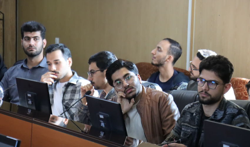 از نقد تشکل‌های دانشجویی تا پاسخ‌گویی رئیس دانشگاه علوم پزشکی اراک؛ مطالبه‌گری دانشجویان پای میز گفت‌وگو