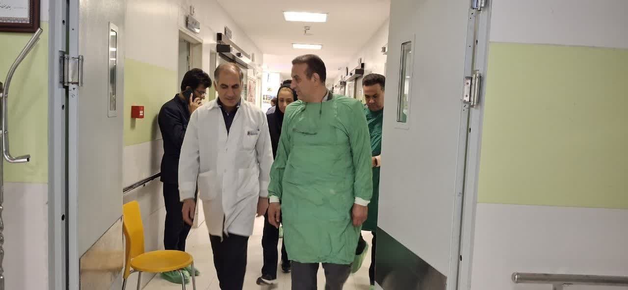 بازدید دکتر جواد نظری رییس دانشگاه علوم پزشکی اراک از اورژانس پرتوی، سوانح و سوختگی در شب چهارشنبه آخر سال