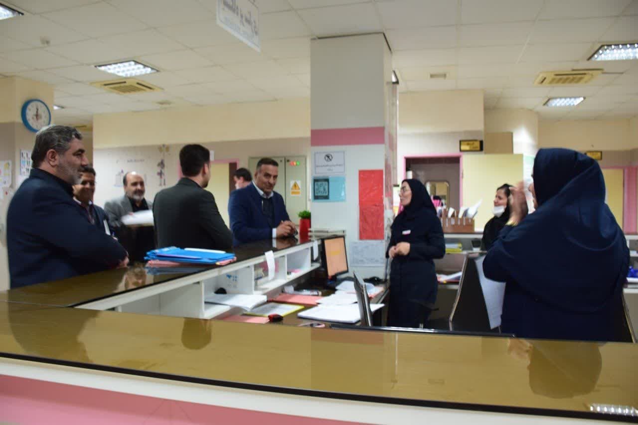 بازدید نوروزی رئیس دانشگاه علوم پزشکی اراک از بیمارستان امیرکبیر