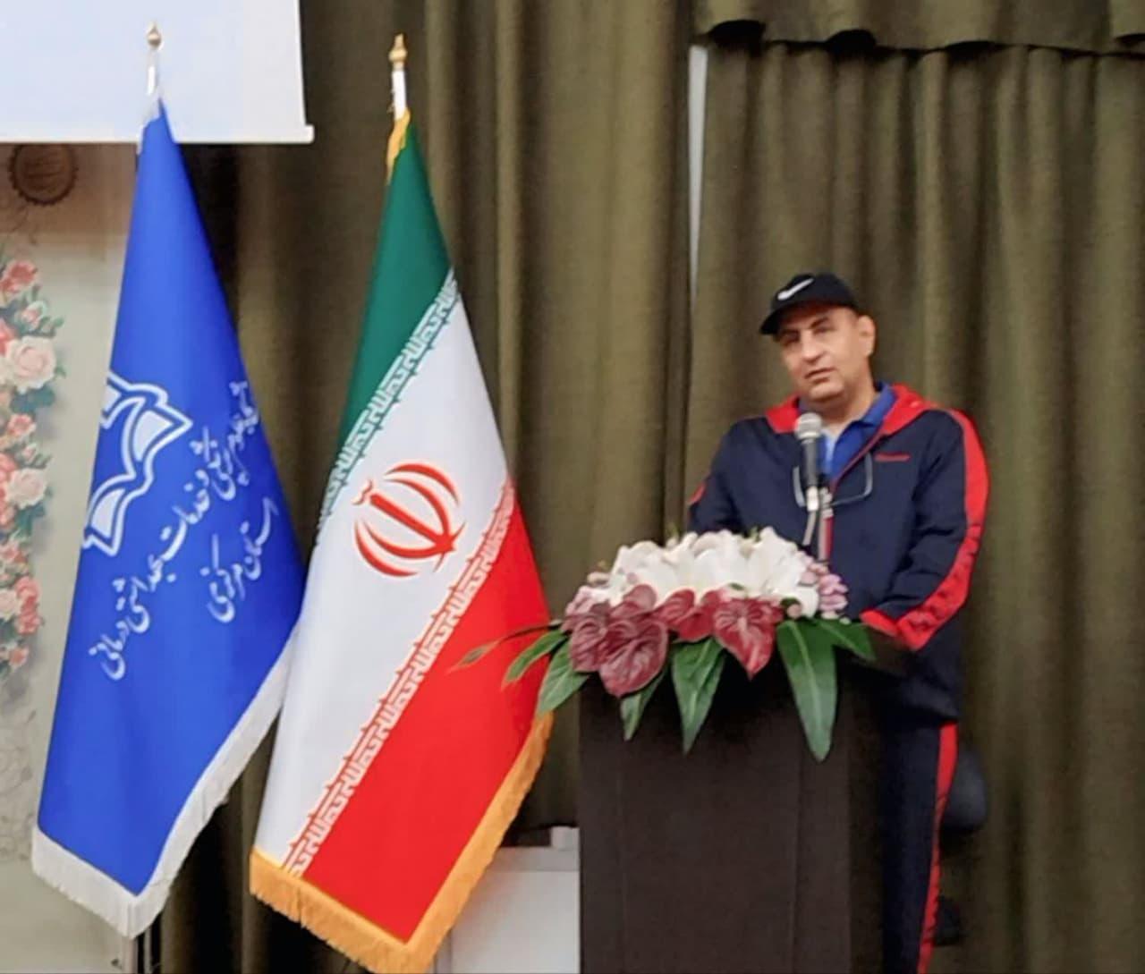 حضور کارکنان و دانشجویان در همایش پیاده روی، نمادی از وحدت و همدلی