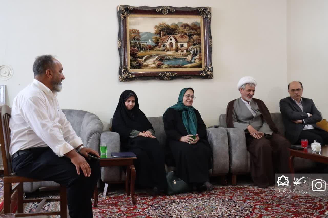 تقدیر از ایثار خانواده زنده‌یاد وحید آجرلو در اهدای عضو