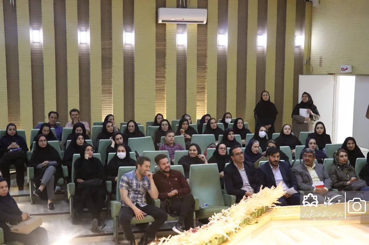رئیس دانشگاه علوم پزشکی اراک در سمینار کنترل عفونت و بهداشت دست: آموزش، زیربنای پیشگیری از عفونت‌های بیمارستانی است