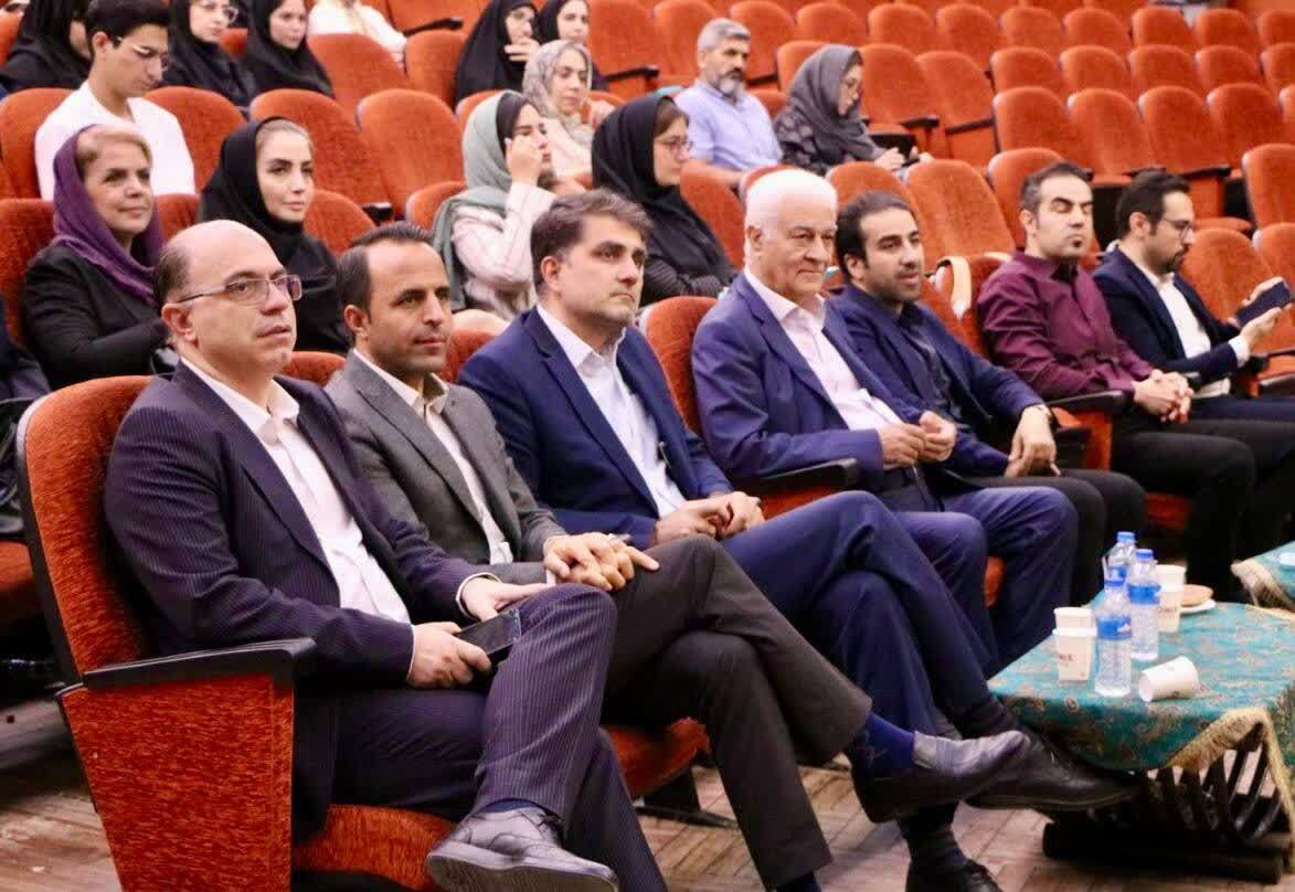 برگزاری همایش علمی یک‌روزه با محوریت «تغذیه بالینی» در اراک