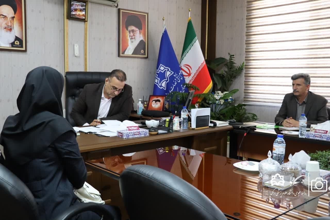 برگزاری ملاقات عمومی ایثارگران و فرزندان شهدا با رئیس دانشگاه علوم پزشکی اراک