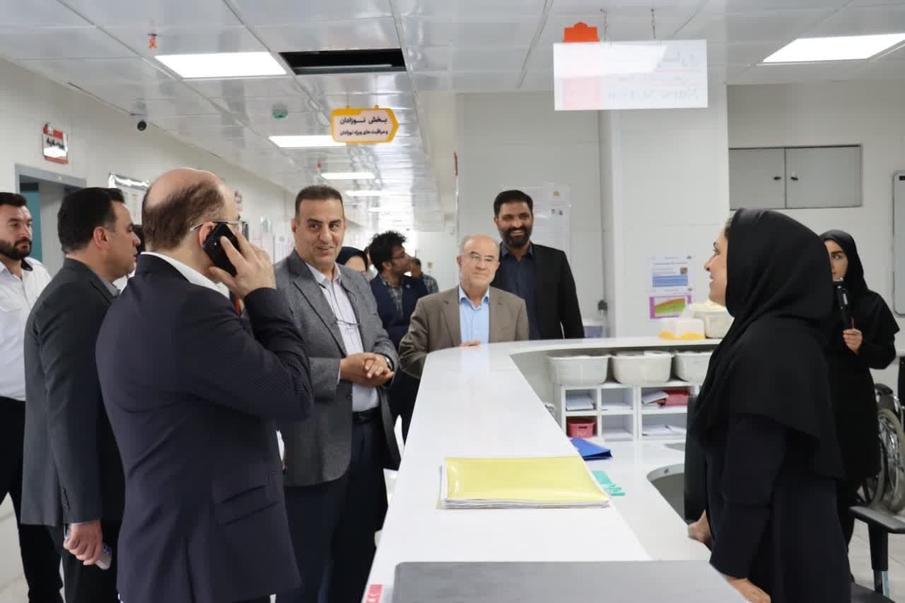 بازدید رییس دانشگاه علوم پزشکی اراک از بیمارستان سینا رضایی آشتیانی