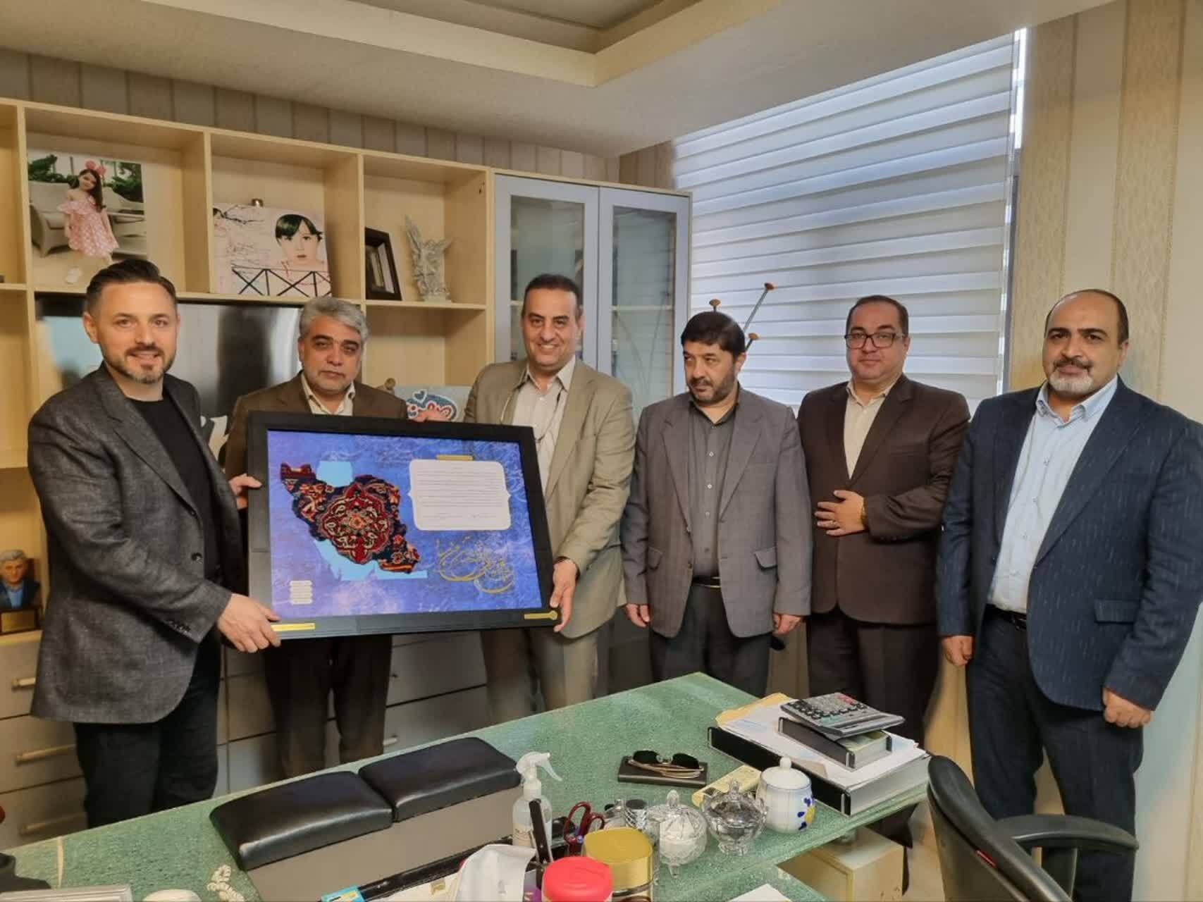 قدردانی دانشگاه علوم پزشکی اراک از گروه صنعتی «میهن» و «طبیعت» و درخواست برای تداوم حمایت‌های سلامت‌محور
