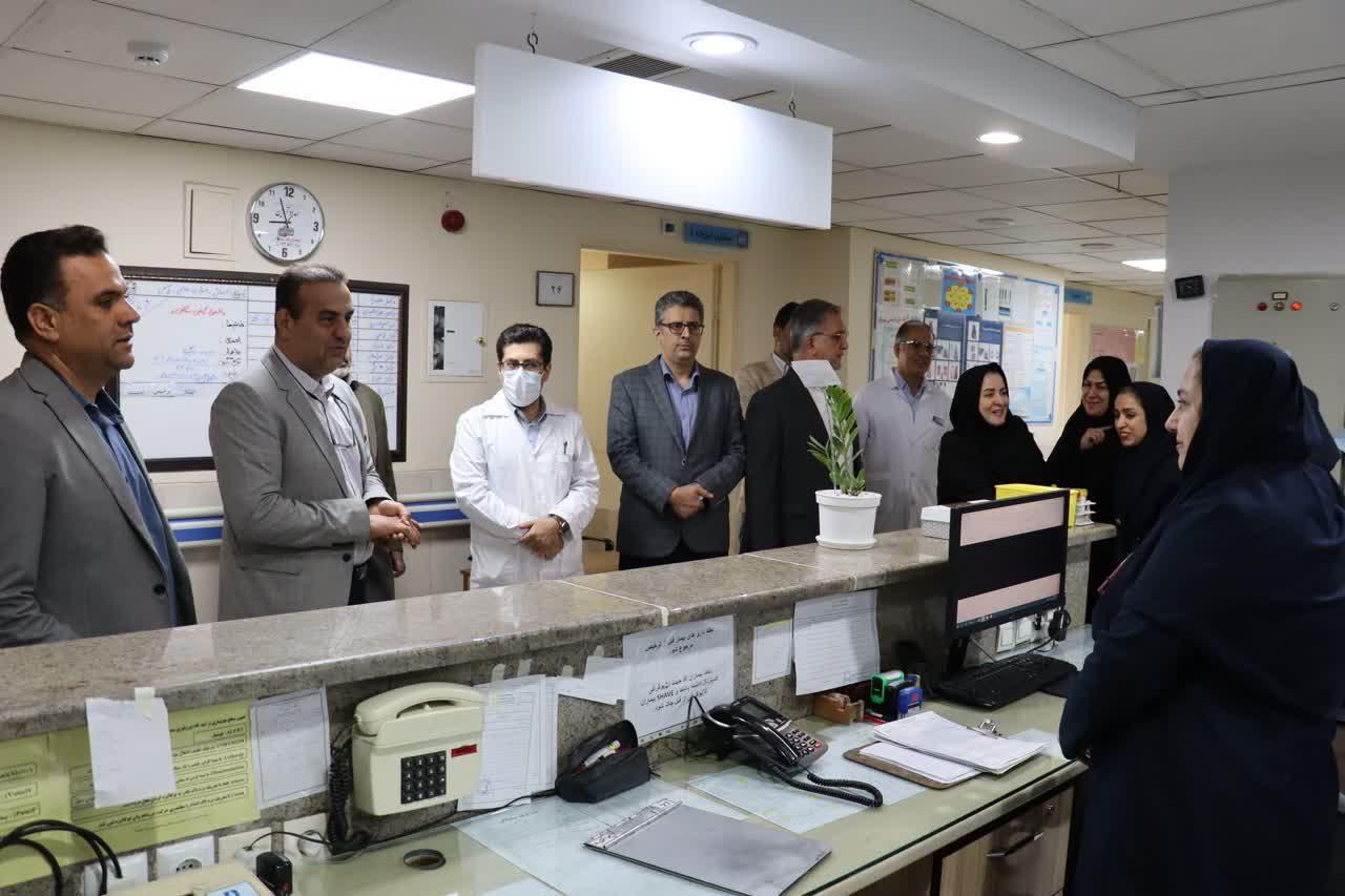 دیدار رئیس دانشگاه علوم پزشکی اراک با پرستاران بیمارستان امیرالمؤمنین(ع) به مناسبت روز پرستار