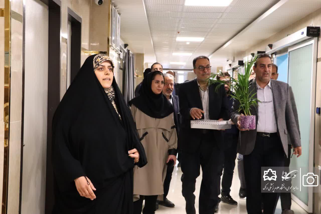 بازدید نماینده مردم اراک از بیمارستان آیت‌الله خوانساری و قدردانی از پرستاران به مناسبت روز پرستار