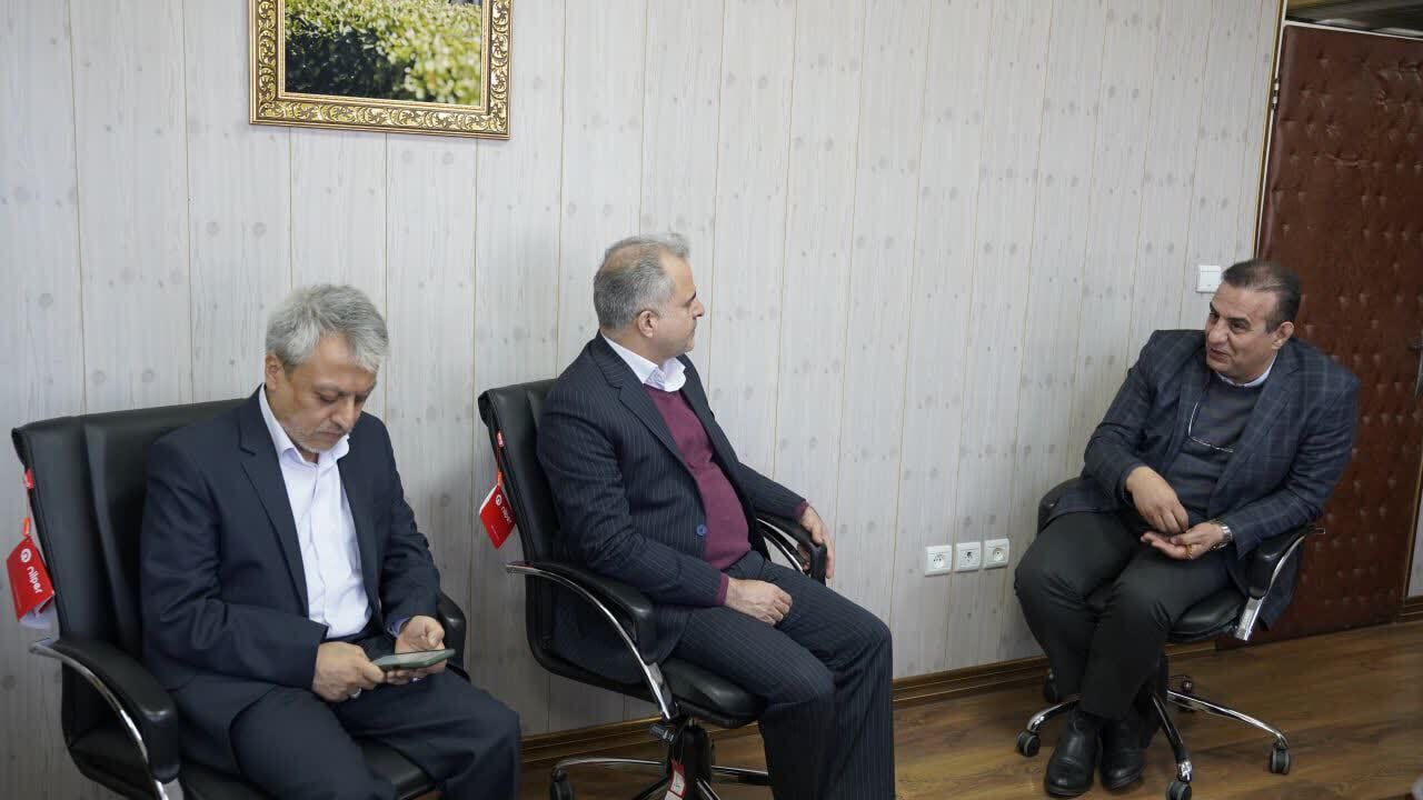 نشست رئیس دانشگاه علوم پزشکی اراک با معاون توسعه و پشتیبانی صندوق رفاه دانشجویان؛ تأکید بر تسریع پروژه‌های خوابگاهی و جذب اعتبارات